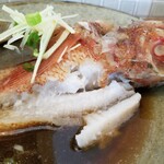 定食 美松 - 身の表情。