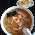 Etsura Men - Ｗ背脂煮干しラーメン（丼大きい） ＋餃子