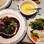 ミヨシ - 料理写真:サービスディナーこの日はビーフシチューでした