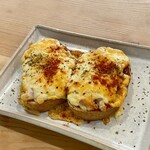 ギリシャ料理 Bakuro グリークキッチン&ベーカリー - ピザトースト