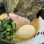 家家家 - 家系のり玉ラーメン：900円