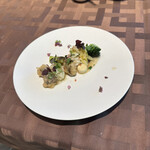 中国料理 翆陽 - タイ、イカ、ブロッコリーなど入った梅肉で味わうまろやかなひと皿。