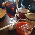 カレーバー・ガク - アイスコーヒー＆トマトジュース