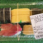 輝るぽーと安田 - お総菜やお弁当も豊富