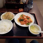 Chuuka Ryouri Fuku Gen - 酢豚定食。