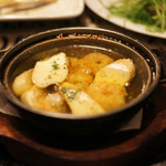 調布バル・カベソン - キノコと海老のアヒージョ