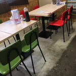 かせ食堂 - 店内の風景   その１（椅子は新調された？）