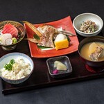 Kindai selection fresh fish kamayaki set