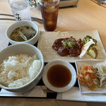 YAKINIKU BISTRO 石鎚 - 