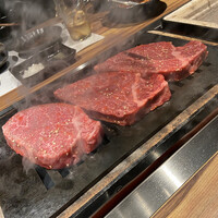 黒毛和牛ヘレ肉専門店 炭火焼肉 りきちゃん 北浜店 - 