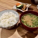 しんのすけ - 白めし(みそ汁・ぬかづけ付)