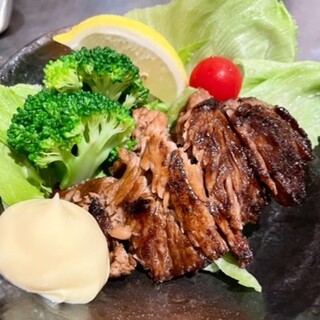 Great value for money, with a selection of special dishes such as sashimi platter and grilled tuna cheeks