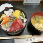 栄寿司 - ちらし鮨＋みそ汁
