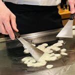 京風鉄板 はせ川 - 最初にニンニクチップを！！