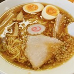 中華そば すわ - 中華そば　中（細ちぢれ麺）＋味玉