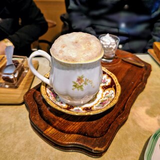 喫茶ツヅキ - カフェ・オーレできました(☆∀☆)キレイ