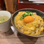 Oyakodon semmon temmarukatsu - 桜姫鶏親子丼