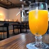 ギャラリー カフェ ウルトラ - お飲み物①柑橘の生搾りジュース(税込600円)
これがちょっとしたフルーツ店の生搾りジュースよりも美味しいのでビックリ！
流石、本物を知る人はジュースにも妥協しないのか？と驚きを隠せません