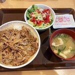 すき家 - 牛丼の大盛りとシーザーサラダセット