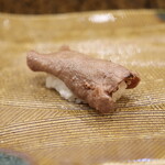 にぎり鮨 一五〇 - 牛タン