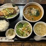 唐居 - 主菜２品 スペシャルランチ （ライス，サラダ，スープ，ザーサイ付） 　１２００円　(2023/04)