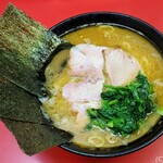 ラーメン 杉田家 - ラーメン並