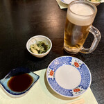 海の台所 たこつぼ - まずはビールで乾杯