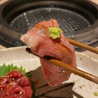 近江うし 焼肉 にくTATSU 青山本店 - 