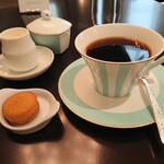 東京ステーションホテル ロビーラウンジ - ロンデルは米ぬか､米粉､天日塩､黒糖､メープル使用の焼き菓子