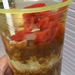 元町通り3丁目 - 2013.7.23元町夜市にて　「元町通り3丁目・カレー部隊」の新カップＤＥカレー300円♪