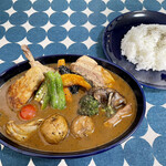 Kawaraya soup curry - 肉と野菜のSPカレー(チキン、豚角煮、とりつくね)、SPICE 20番、RICE M(200g)、スープ大盛