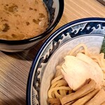 秋葉原つけ麺 油そば 楽 - 