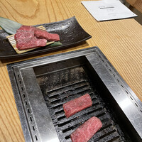 北新地はらみ 法善寺店 - 本日の厳選肉くり