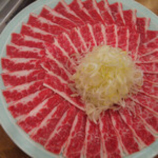 For “deliciousness, health, and beauty”! Special fresh horse sashimi