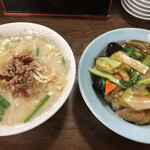 龍神館 - ラーメンセット(¥660)豚骨台湾ラーメン+中華飯