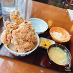 デカ盛り唐揚げ丼専門店キッチンBUSSTOP - 