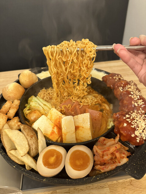チーズタッカルビの次にくる韓国鍋はこれだ！！今年の冬は、とろ