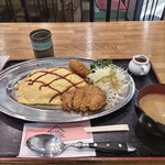 Tonkatsu Senka Yamakatsu - オムライスセット　ヒレかつトッピング