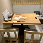 Saketowashoku Hokkori - テーブル席