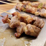 焼鳥 納屋橋リバーサイド - ひねどりもも