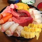 一夢庵 - 海鮮丼大盛り１０００円！