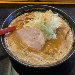 202739591 - まぐろ豚骨ピリ辛味噌ラーメン＠950円