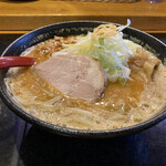 麺処 蓮海 - まぐろ豚骨ピリ辛味噌ラーメン＠950円