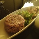 1LDK - アボガドとチキンの生姜焼きライス。五穀米、生姜焼きもいいね。