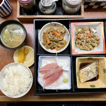 鮮魚卸 小売 魚嘉 - 日替り定食¥980