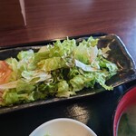 Sasaki - 冷たくてシャキシャキの、ドレッシングも美味しいサラダ。