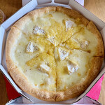 ピザ テンフォー - 北海道4種のチーズデラックス
