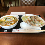 サイゴン - フォーセット　ピリ辛シーフード海鮮米極細麺、ネム、バンクン