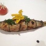 ブレストンコート ユカワタン - 若鮎の炭火焼
      鮎のはらわたのブータンノワール詰め
      林檎のペースト添え