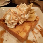 カフェドムッシュ - 2013.07.25 シナモンバナナトーストメープルソース